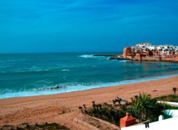 Пляж Айн Диаб в Марокко